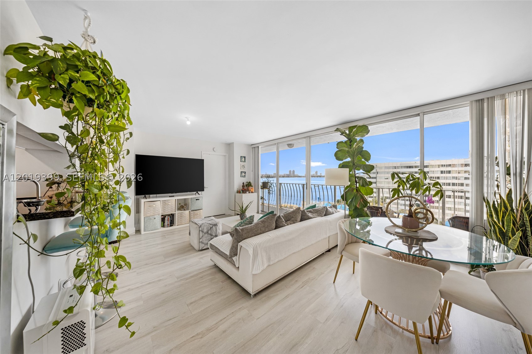Photo 1 of 29 — 7601 E Treasure Dr 923, North Bay Village, FL 33141