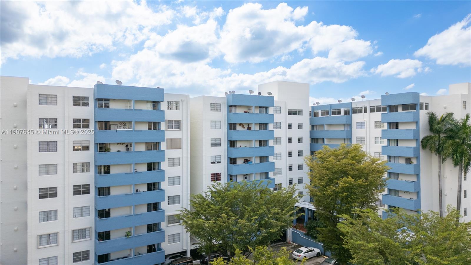 5050 CONDO - Residential