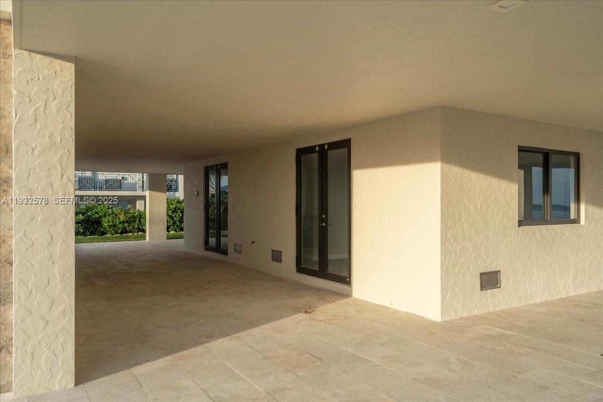 SUNRISE ISLE - Residential