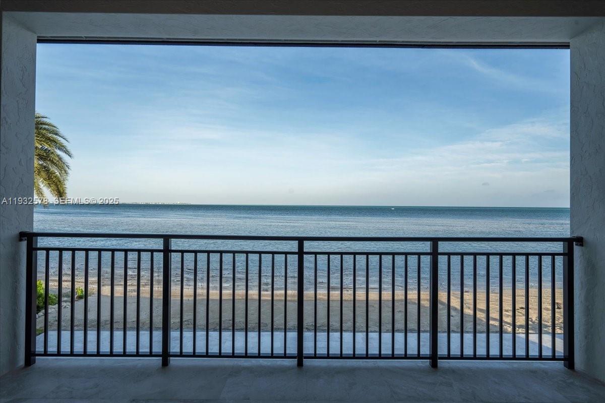 SUNRISE ISLE - Residential