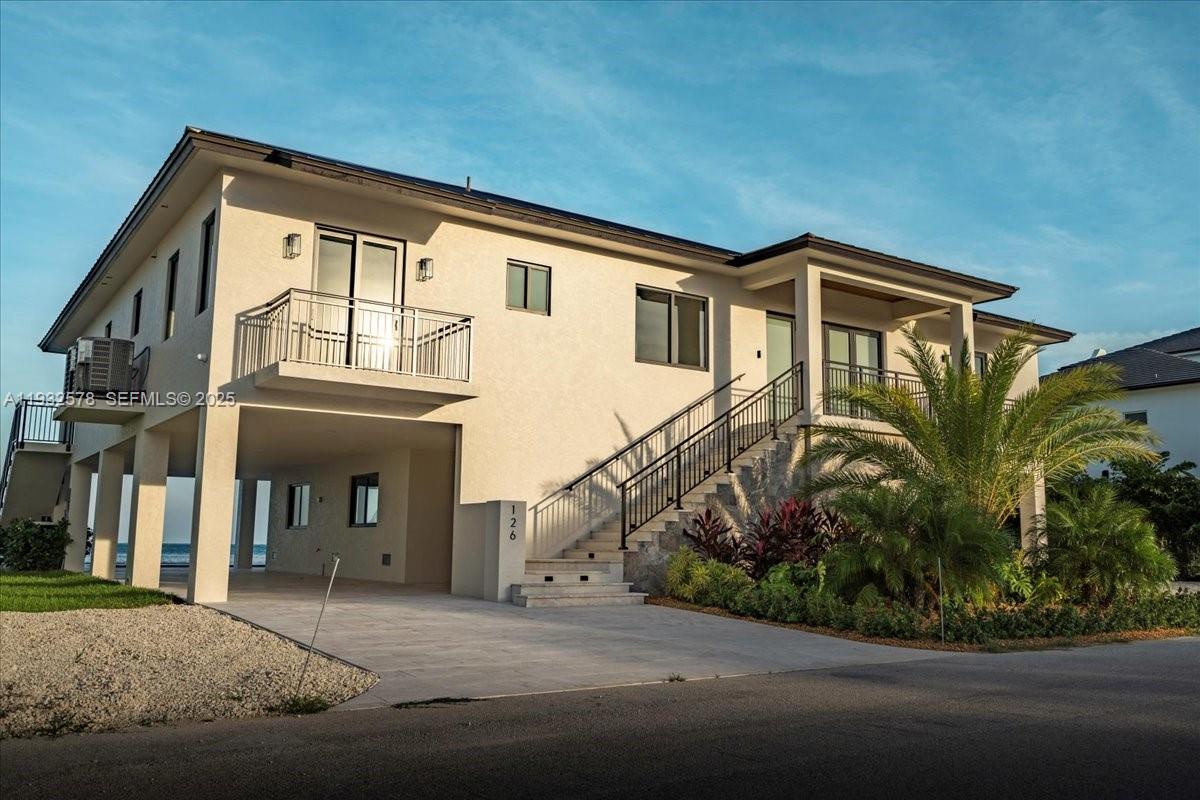 SUNRISE ISLE - Residential