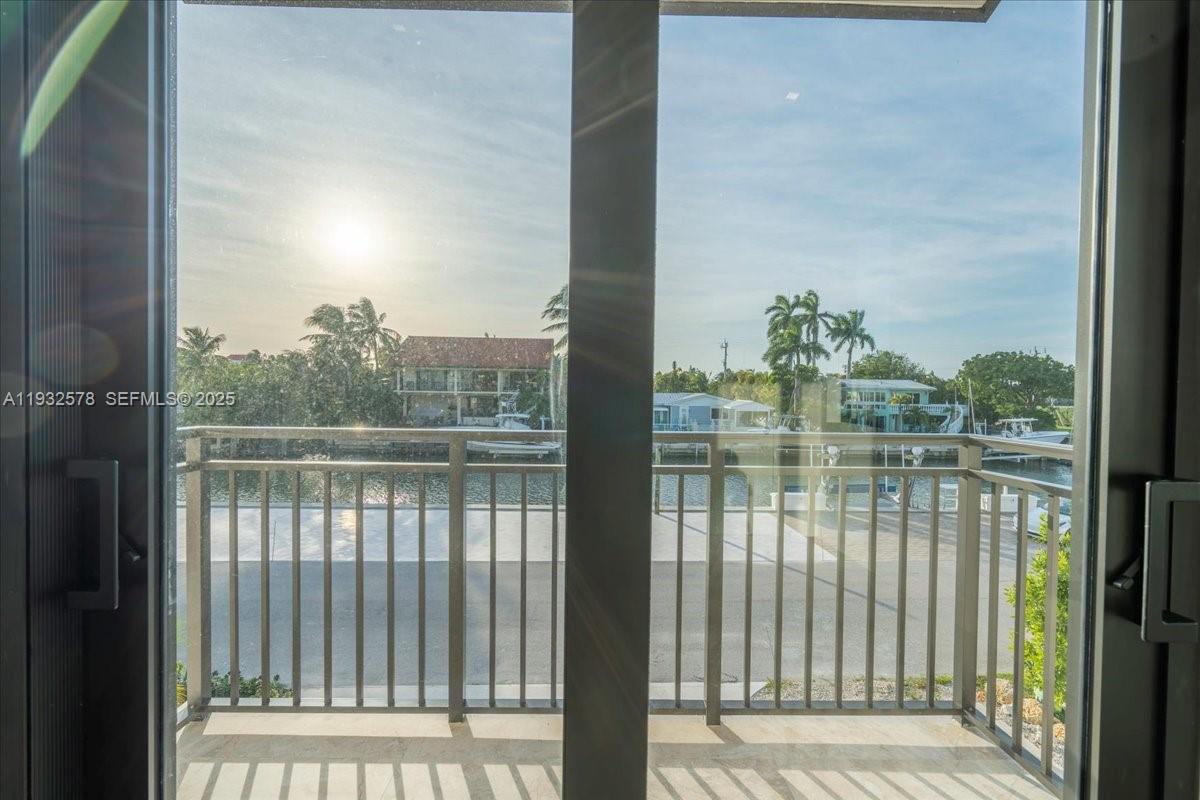 SUNRISE ISLE - Residential