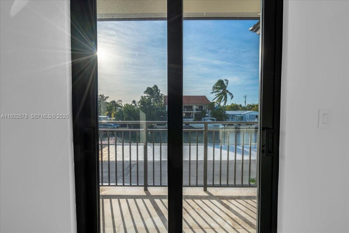 SUNRISE ISLE - Residential