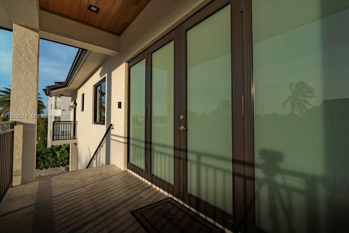 SUNRISE ISLE - Residential