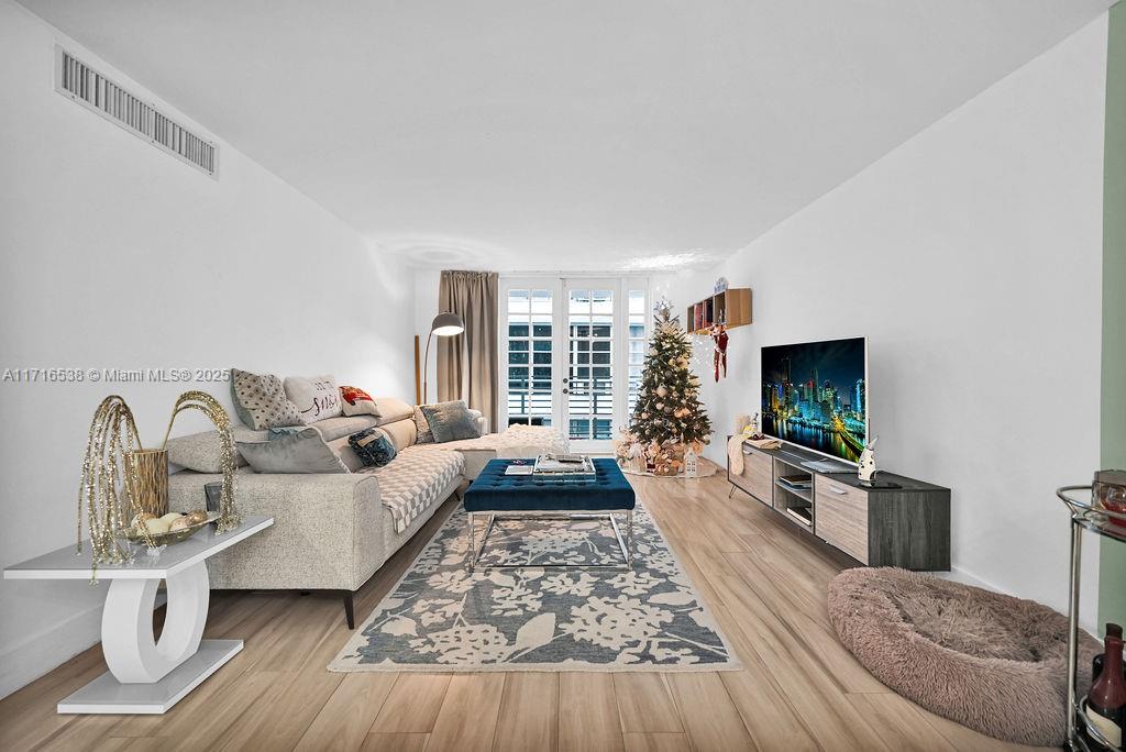 Property for Sale at 1754 Meridian Ave 303, Miami Beach, Miami-Dade County, Florida - Bedrooms: 1 
Bathrooms: 1  - $360,000