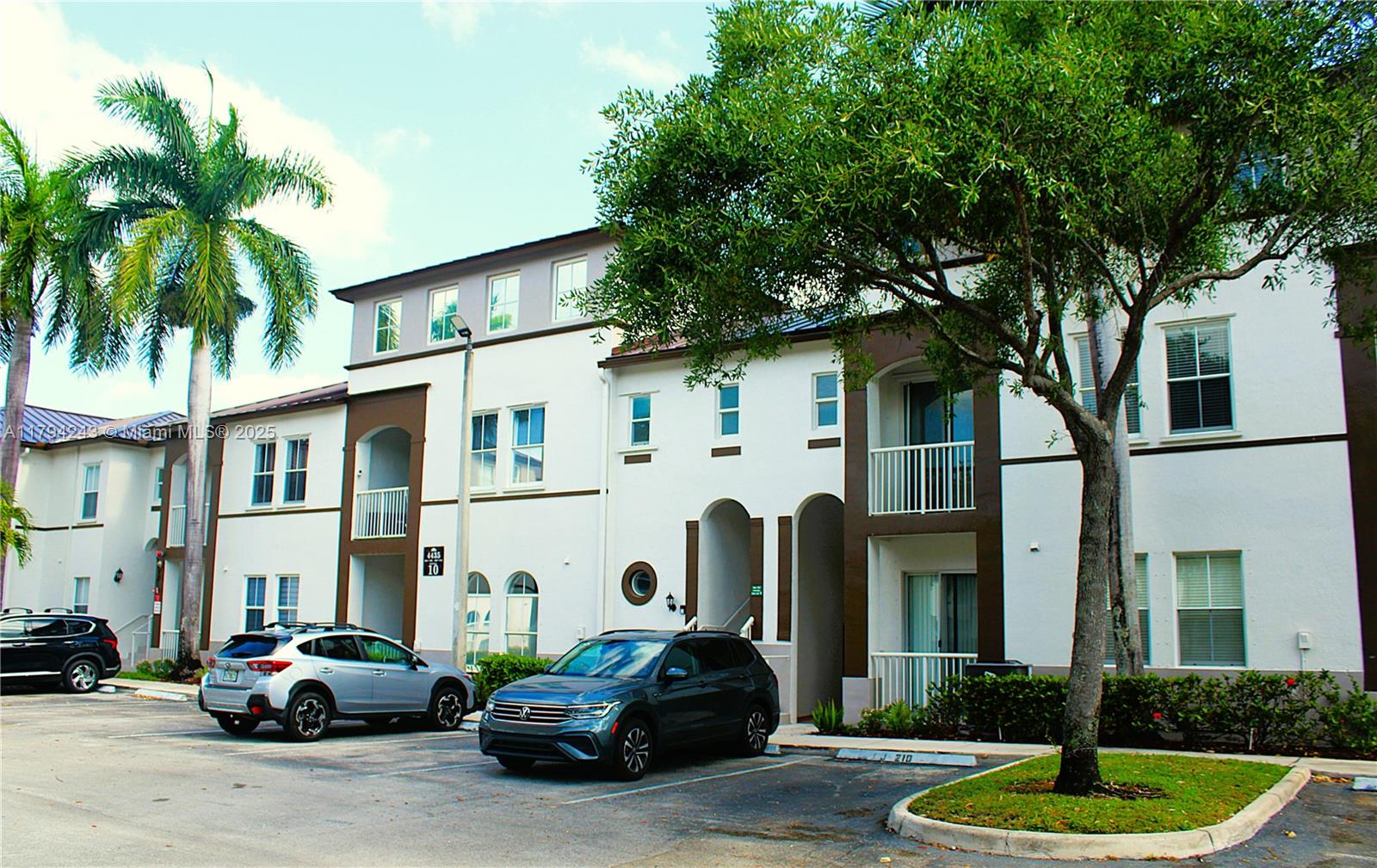 Rental Property at 4435 Sw 160th Ave 211, Miramar, Broward County, Florida - Bedrooms: 2 
Bathrooms: 3  - $2,500 MO.