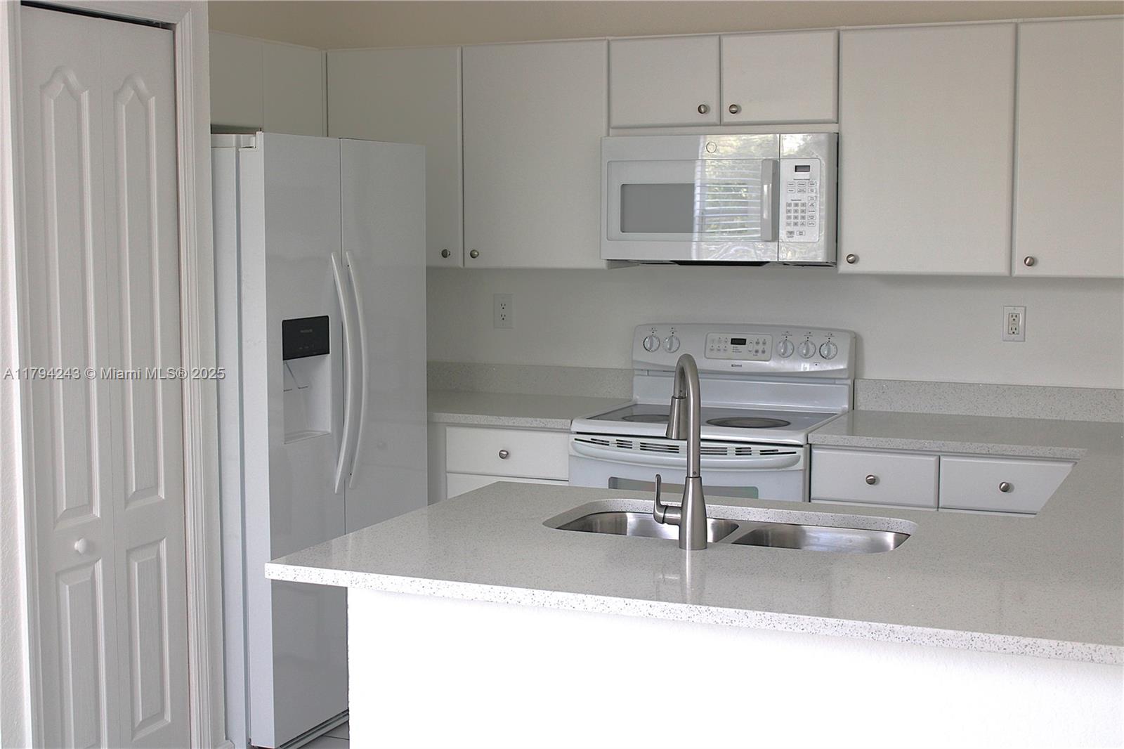 4435 SW 160th Ave 211