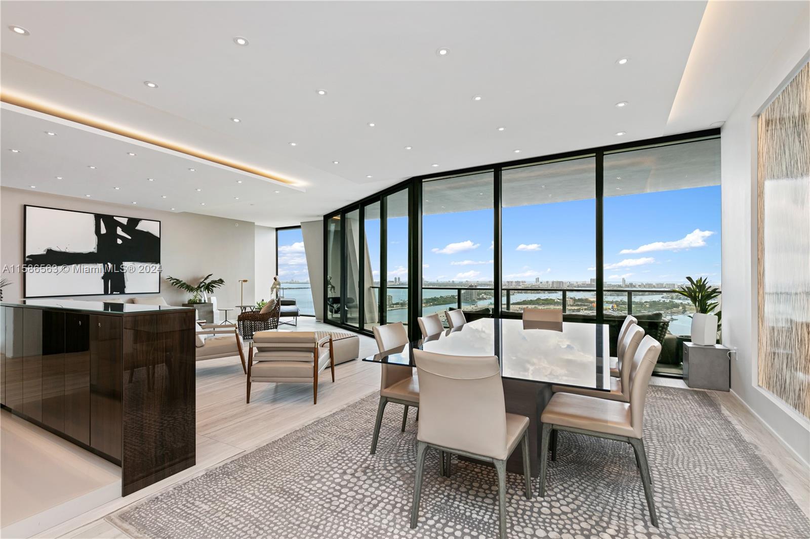 ONE THOUSAND MUSEUM CONDO - Residential