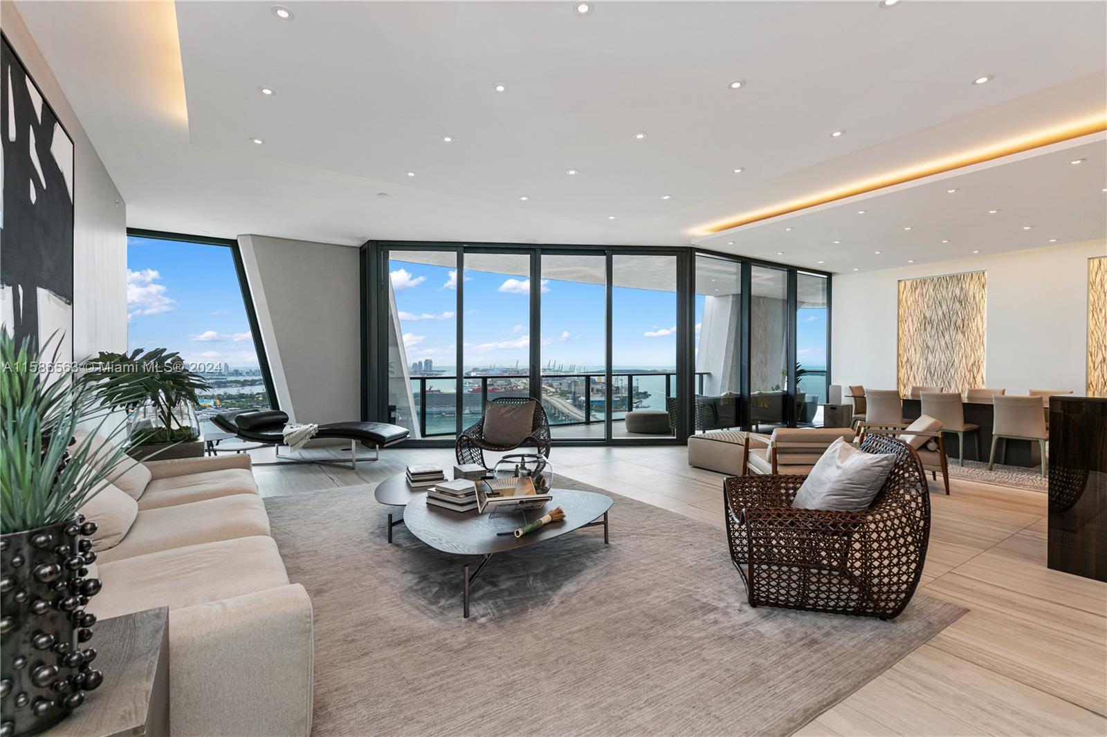 ONE THOUSAND MUSEUM CONDO - Residential