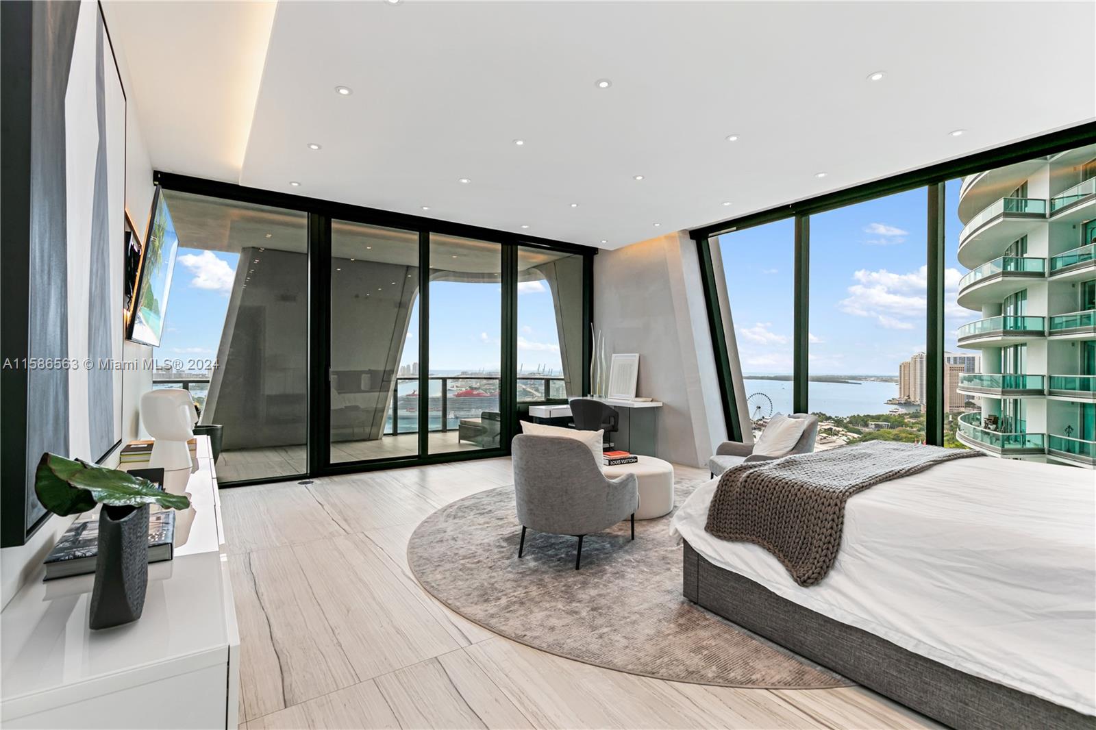 ONE THOUSAND MUSEUM CONDO - Residential