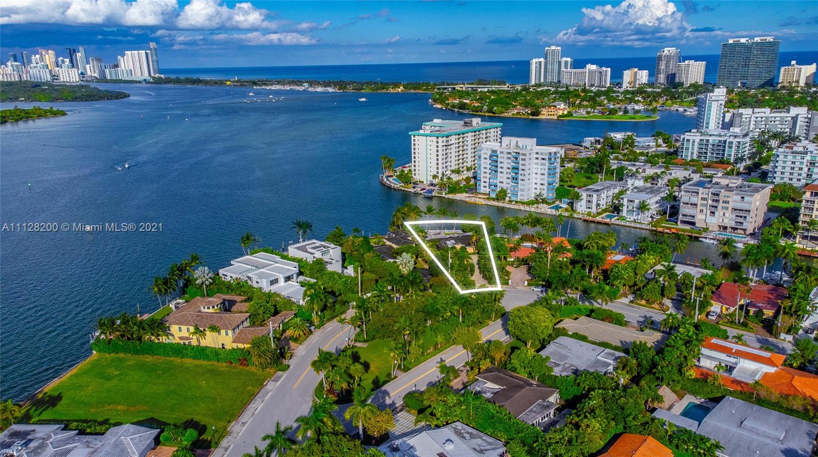 BAY HARBOR ISLAND - Residential