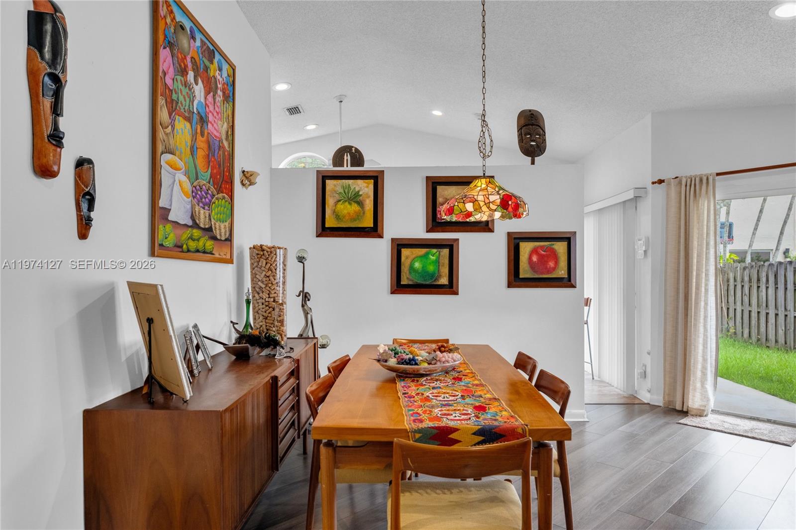 COUNTRY ISLES GARDEN HOMES - Residential