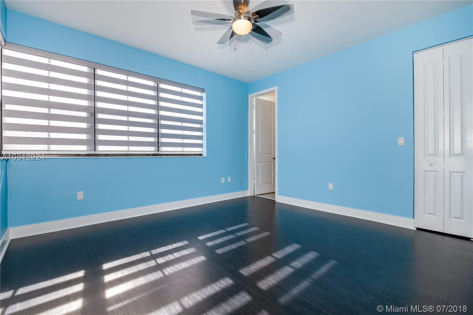 ENCHANTED COURT - Residential