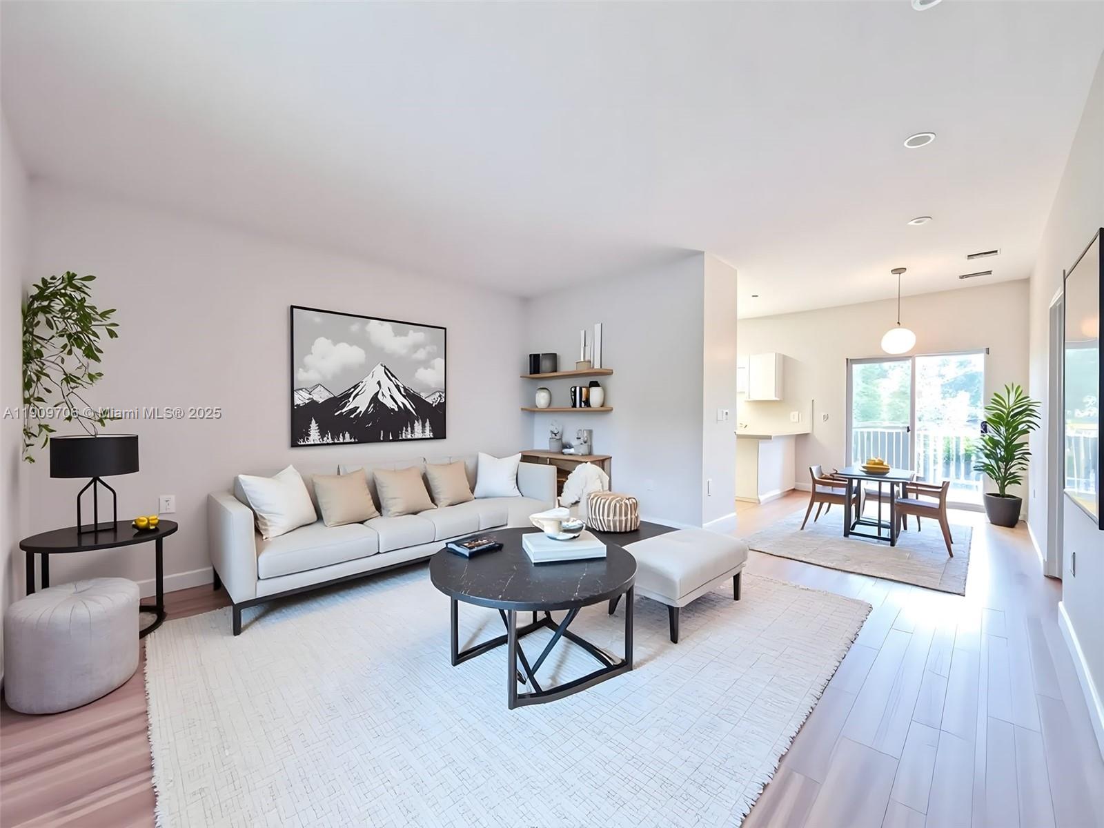 CARIBBEAN ISLES VILLAS CO - Residential