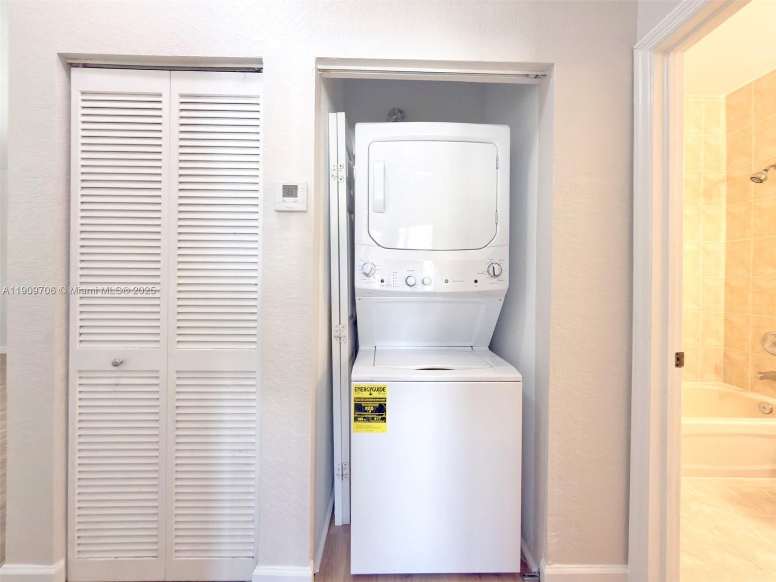 CARIBBEAN ISLES VILLAS CO - Residential