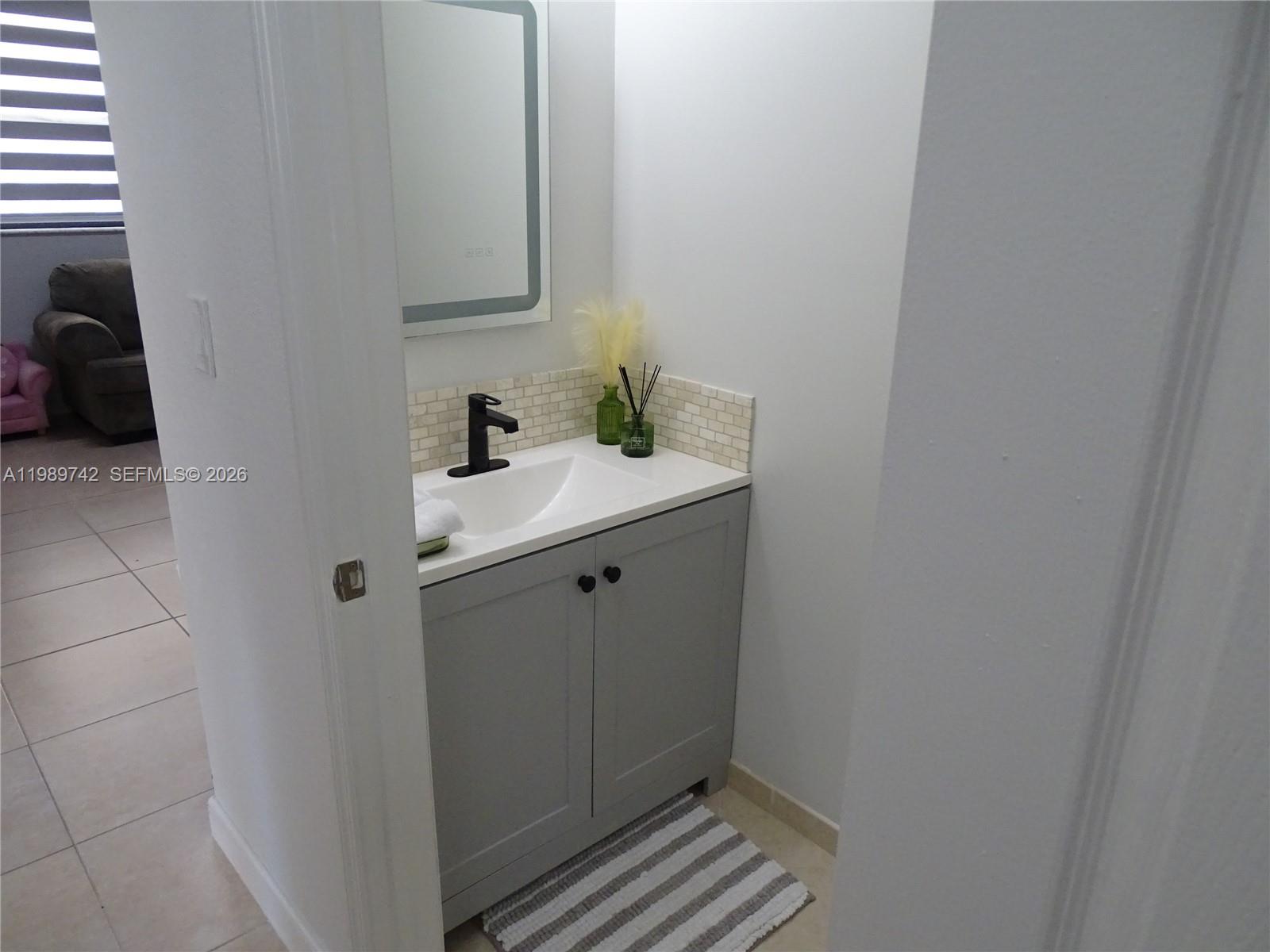 SILVER PALM EAST SECTION - Residential