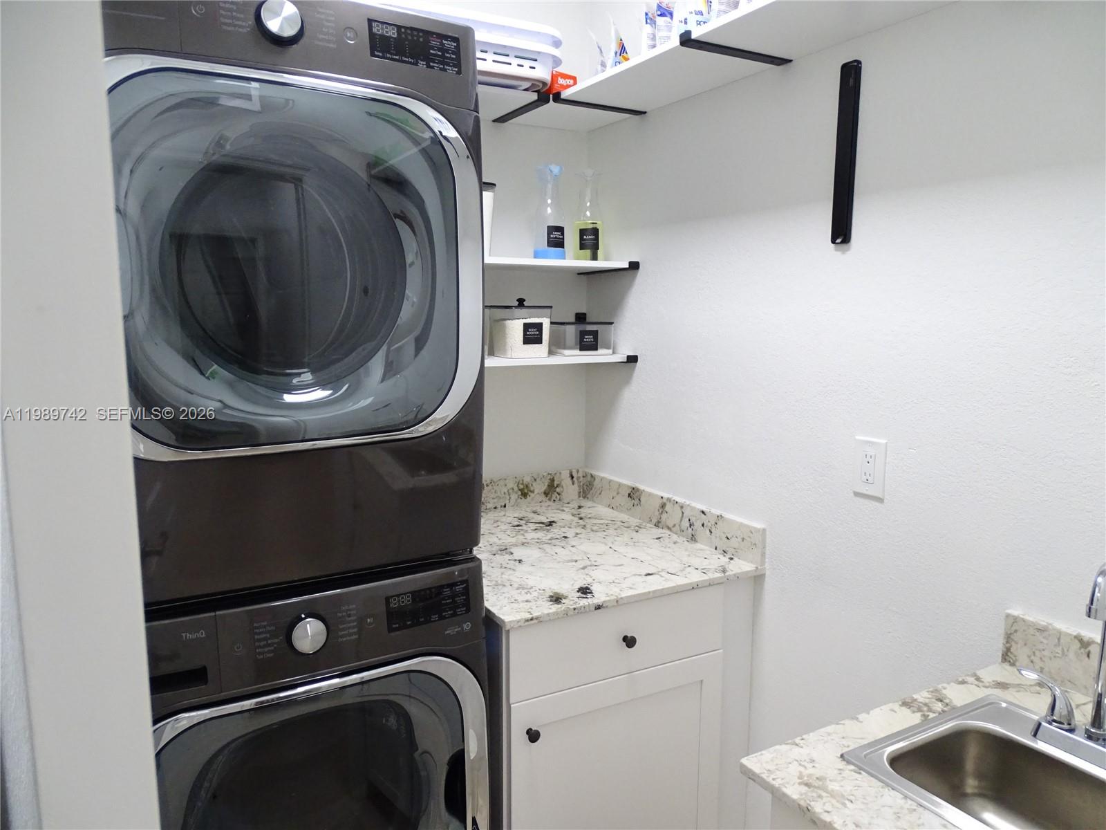 SILVER PALM EAST SECTION - Residential