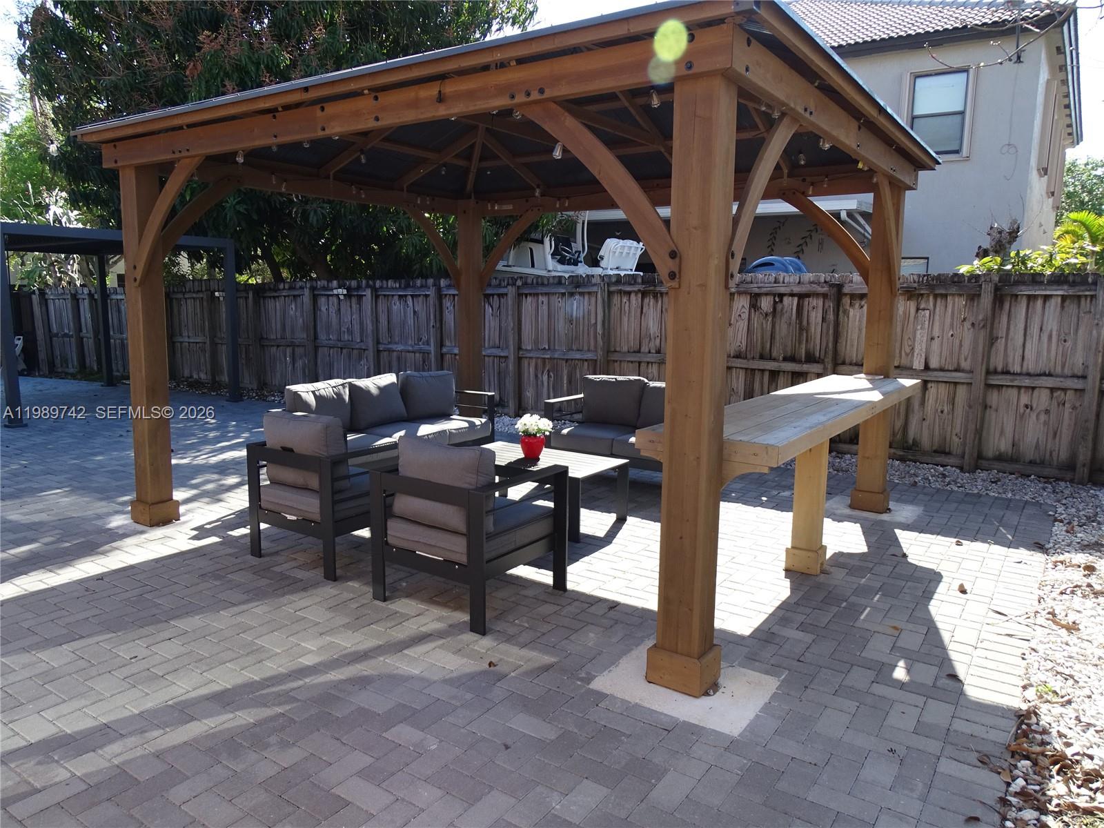 SILVER PALM EAST SECTION - Residential