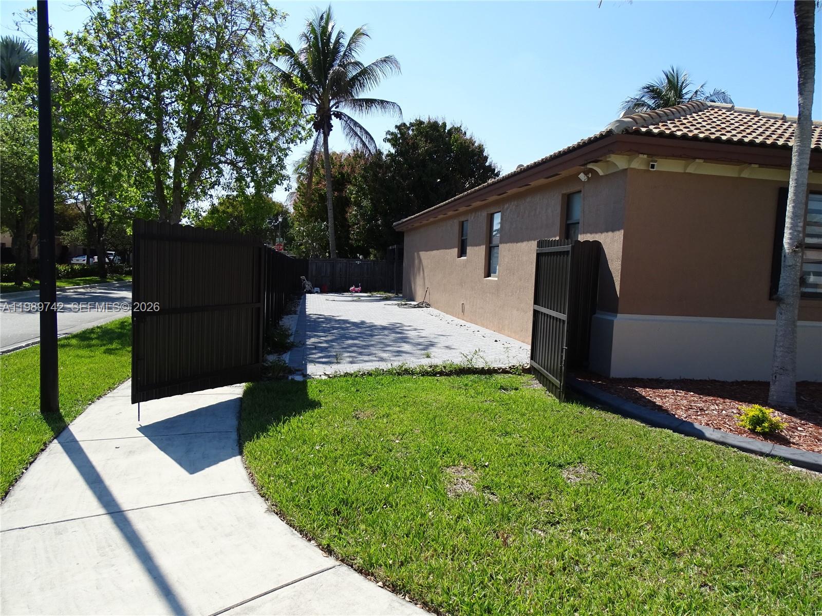 SILVER PALM EAST SECTION - Residential