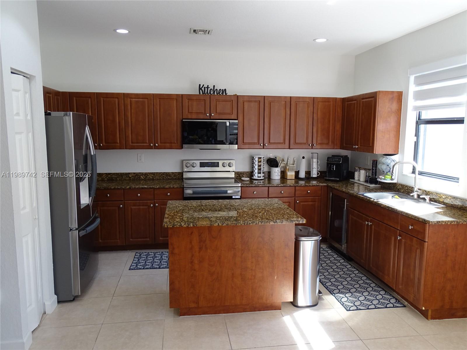 SILVER PALM EAST SECTION - Residential