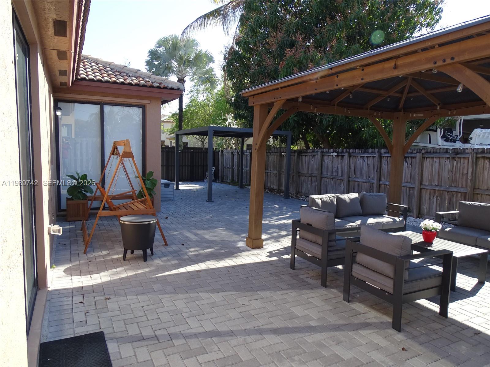 SILVER PALM EAST SECTION - Residential