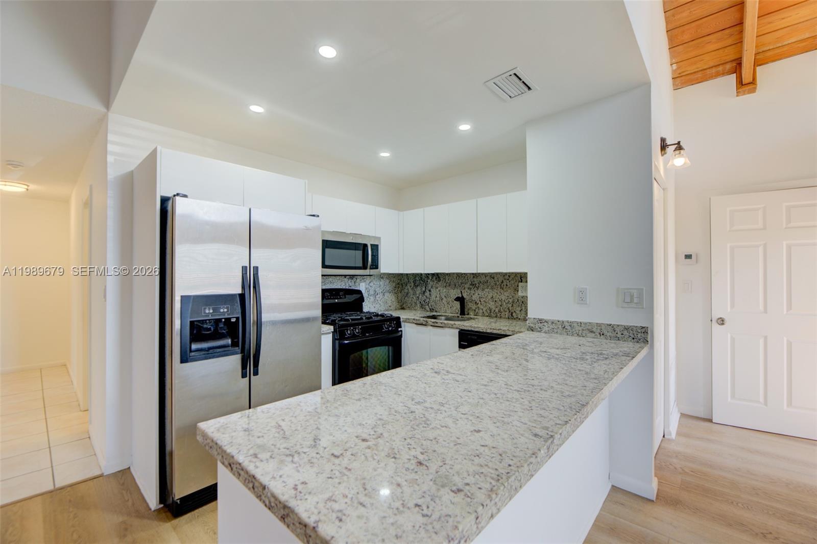 MISSIONWOOD AT MIRAMAR CO - Residential