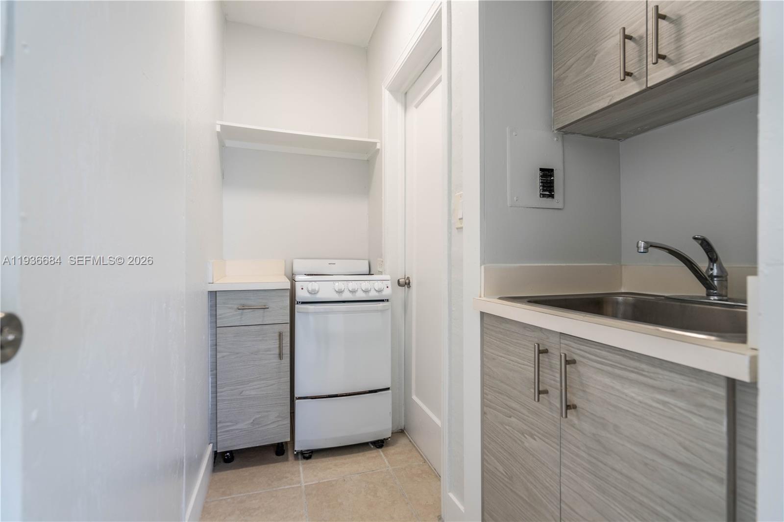 7 53 42 - Residential Lease