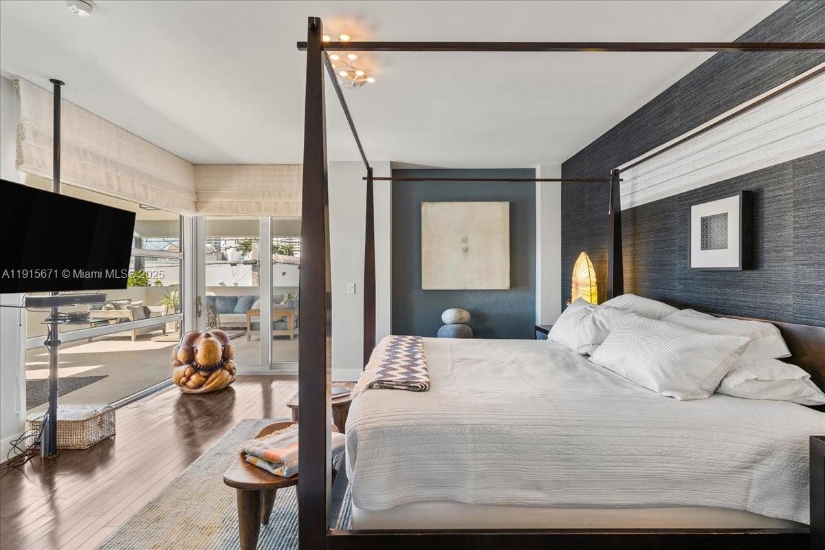 THE FLATS CONDO - Residential