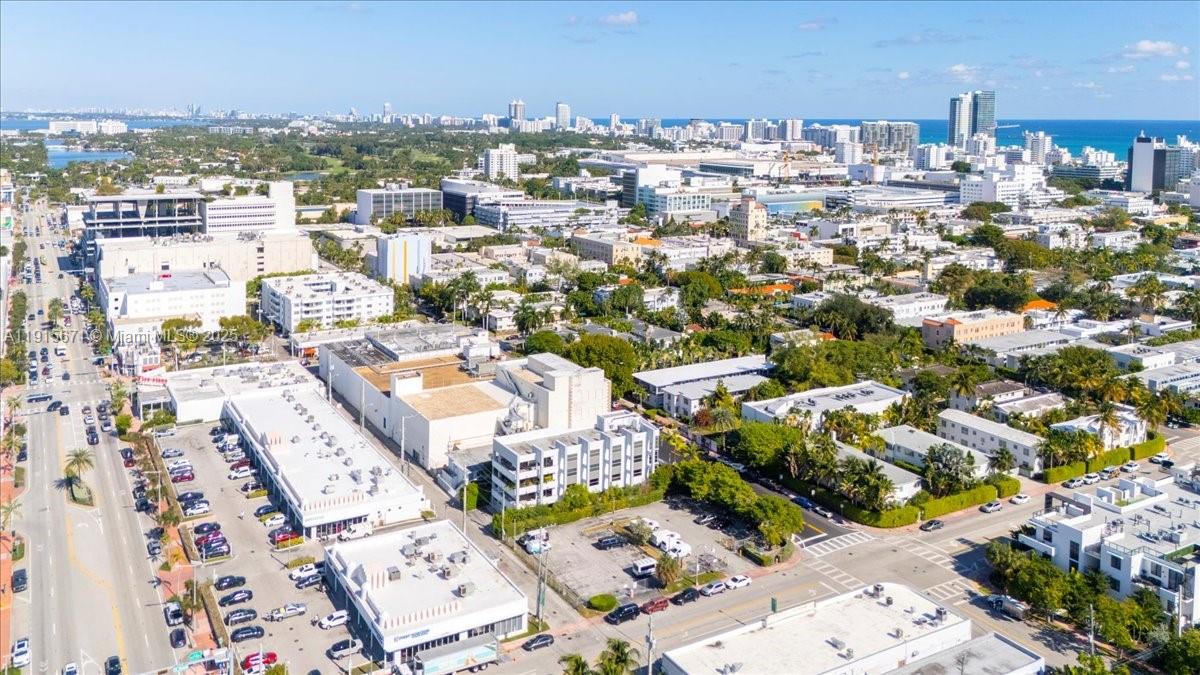 THE FLATS CONDO - Residential