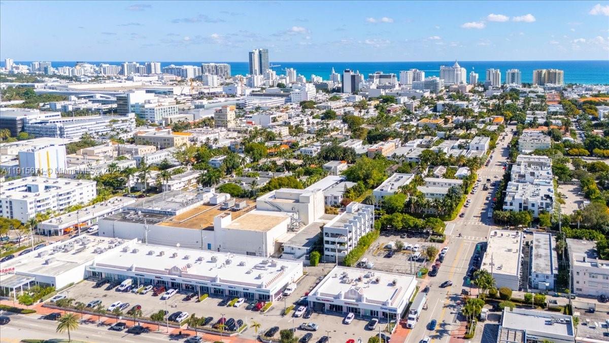 THE FLATS CONDO - Residential