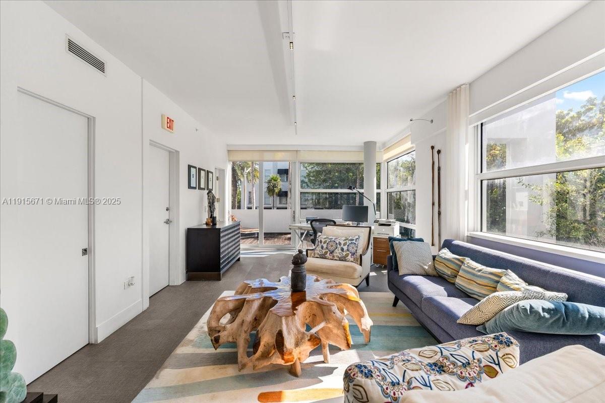 THE FLATS CONDO - Residential