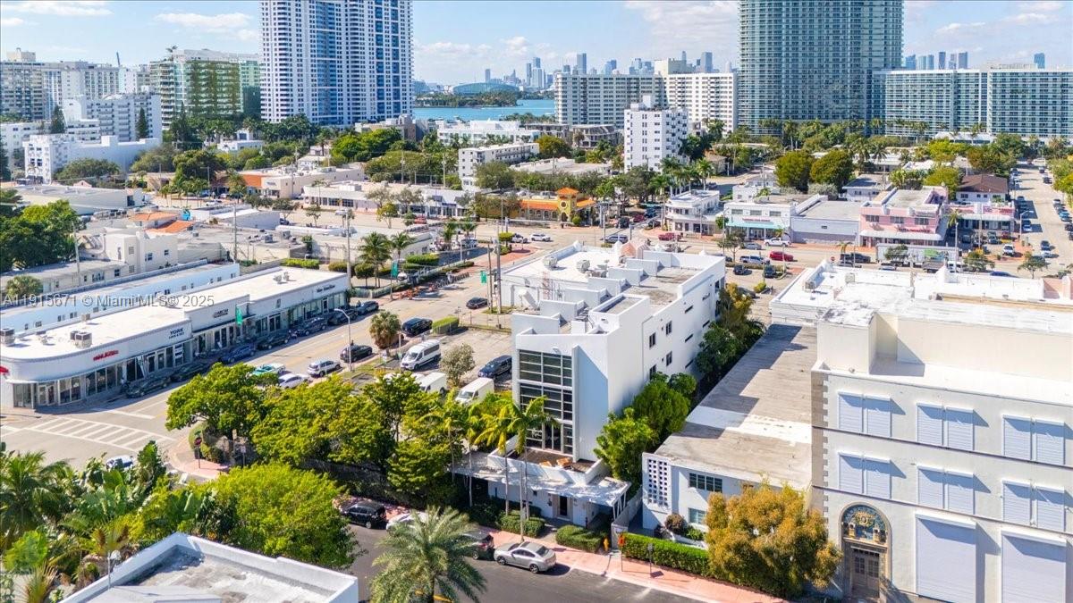 THE FLATS CONDO - Residential