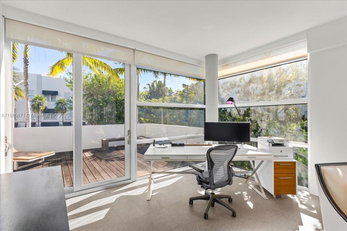 THE FLATS CONDO - Residential