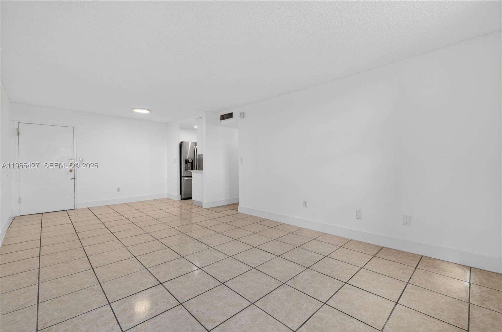 LAS ESTRELLAS CONDO - Residential