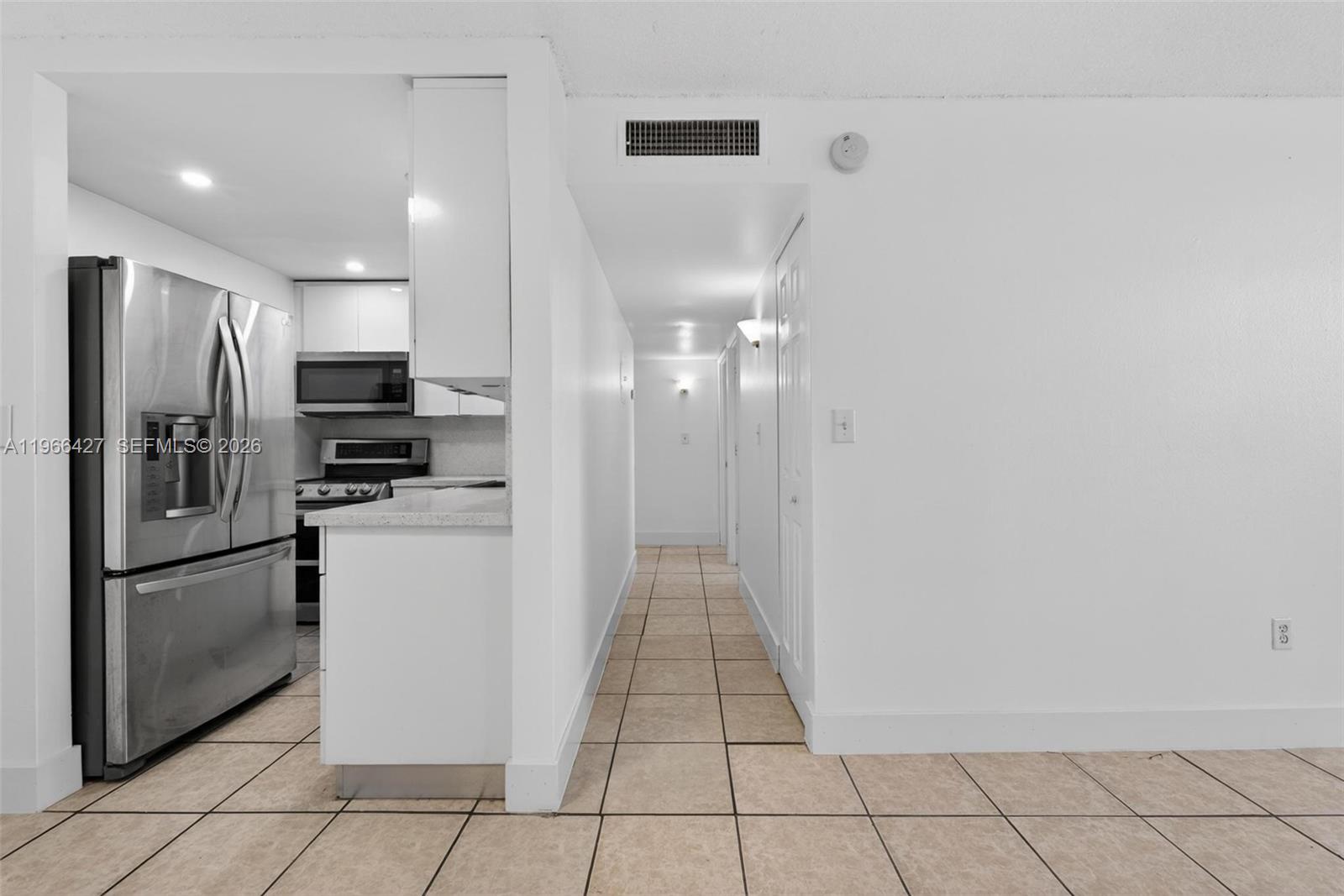 LAS ESTRELLAS CONDO - Residential