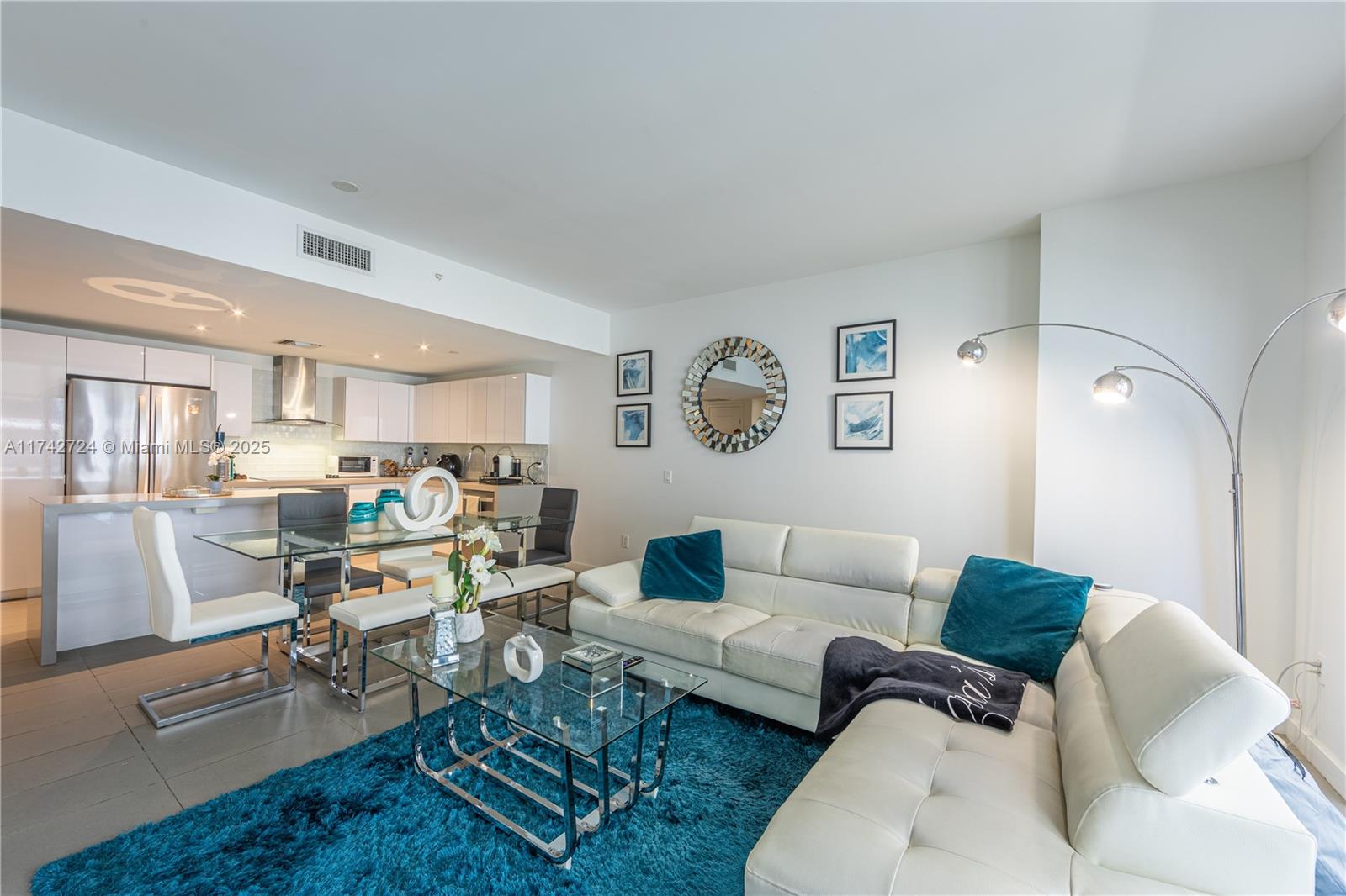 1600 NE 1st Ave 1417