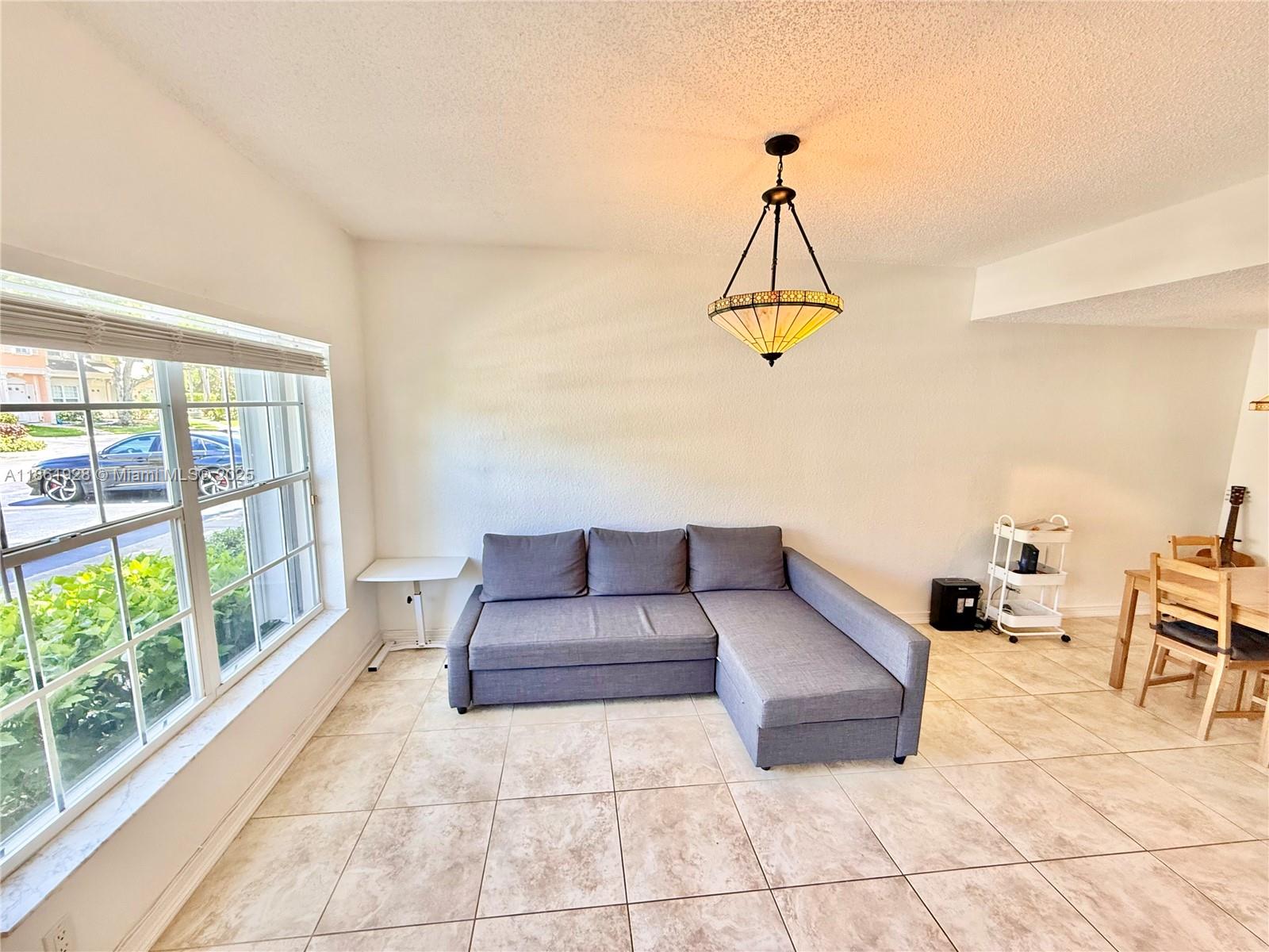 BONAVENTURE - Residential Lease