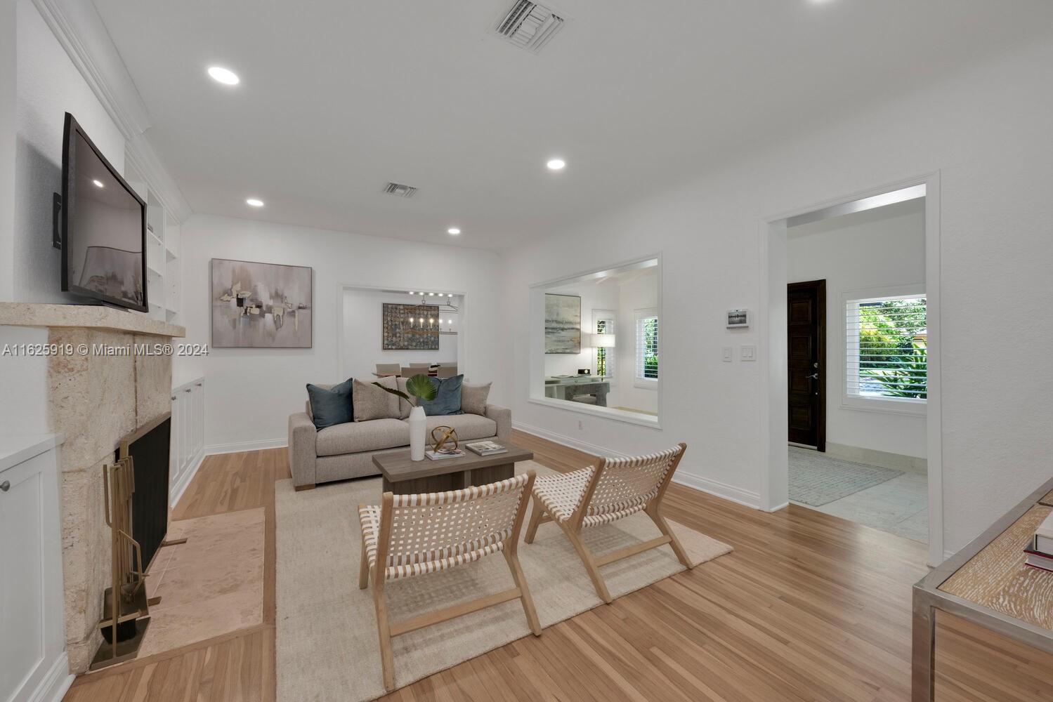 COCONUT GROVE TERR - Residential