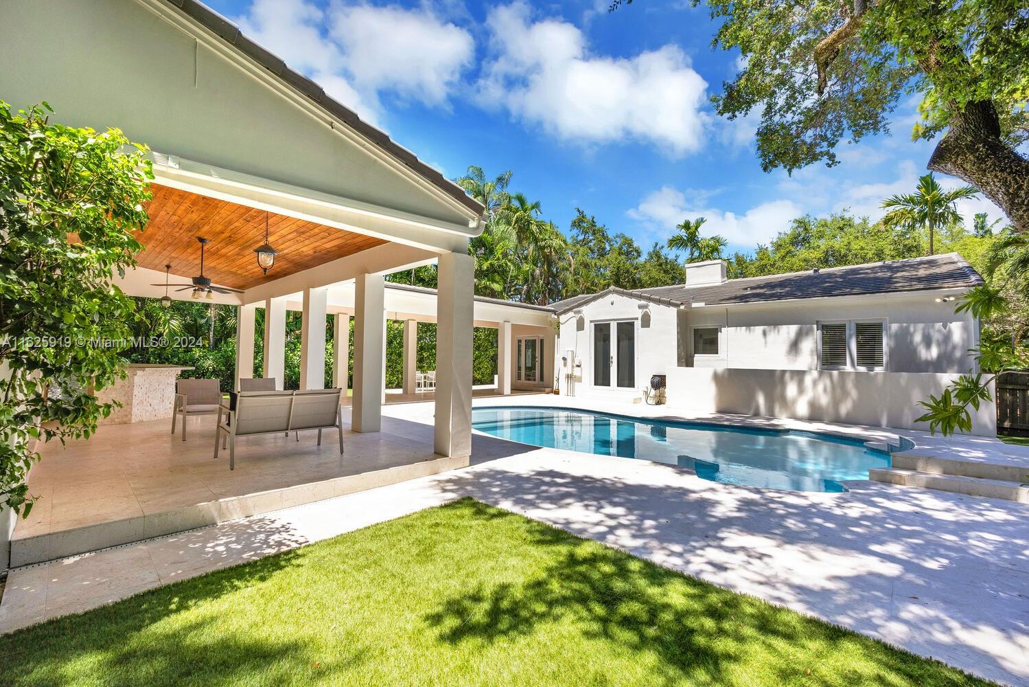 COCONUT GROVE TERR - Residential