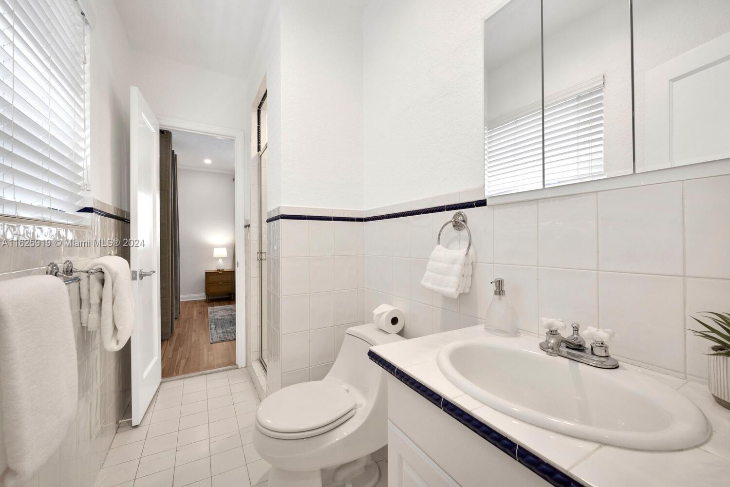 COCONUT GROVE TERR - Residential