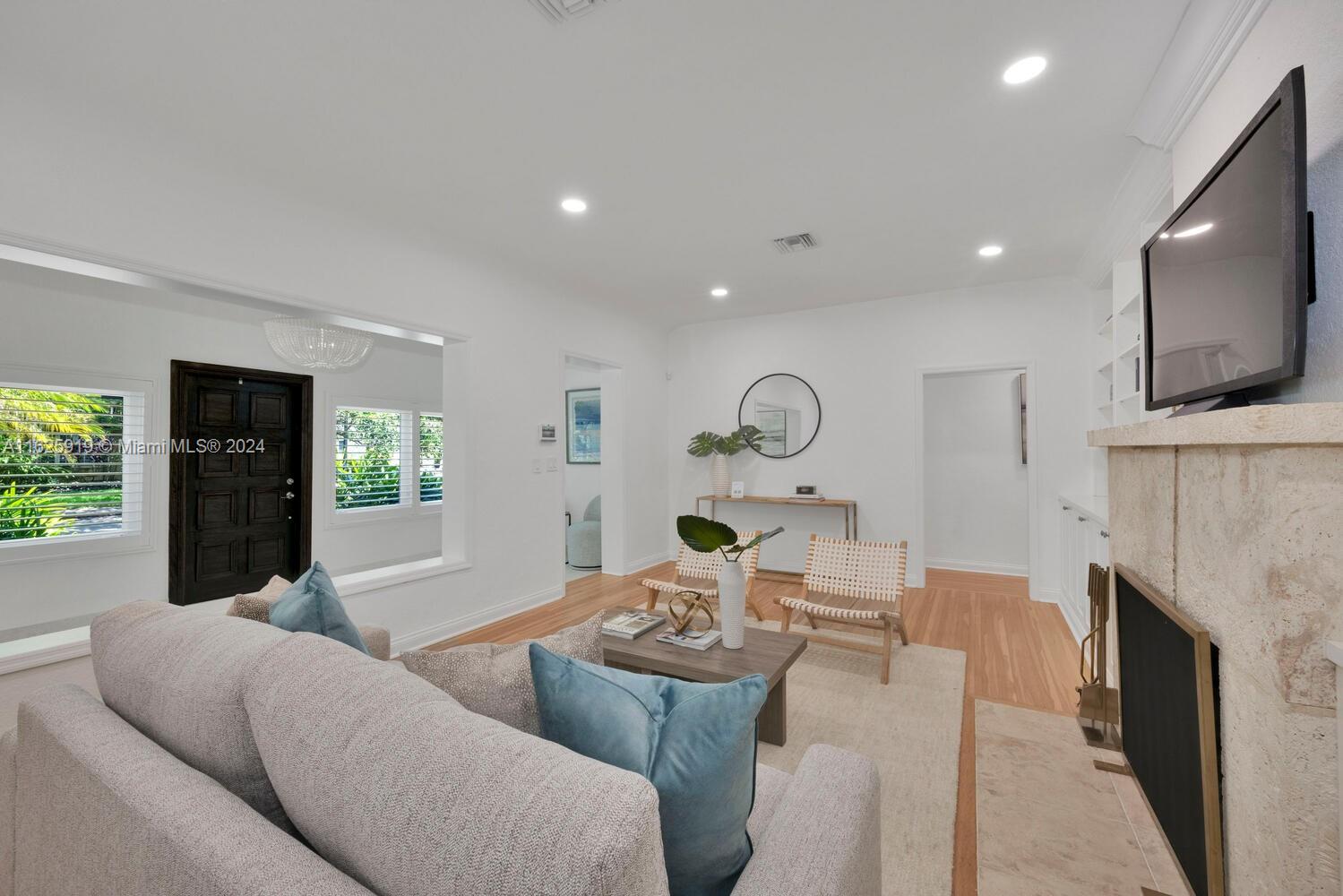 COCONUT GROVE TERR - Residential