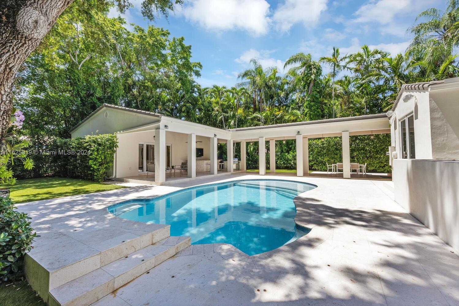 COCONUT GROVE TERR - Residential