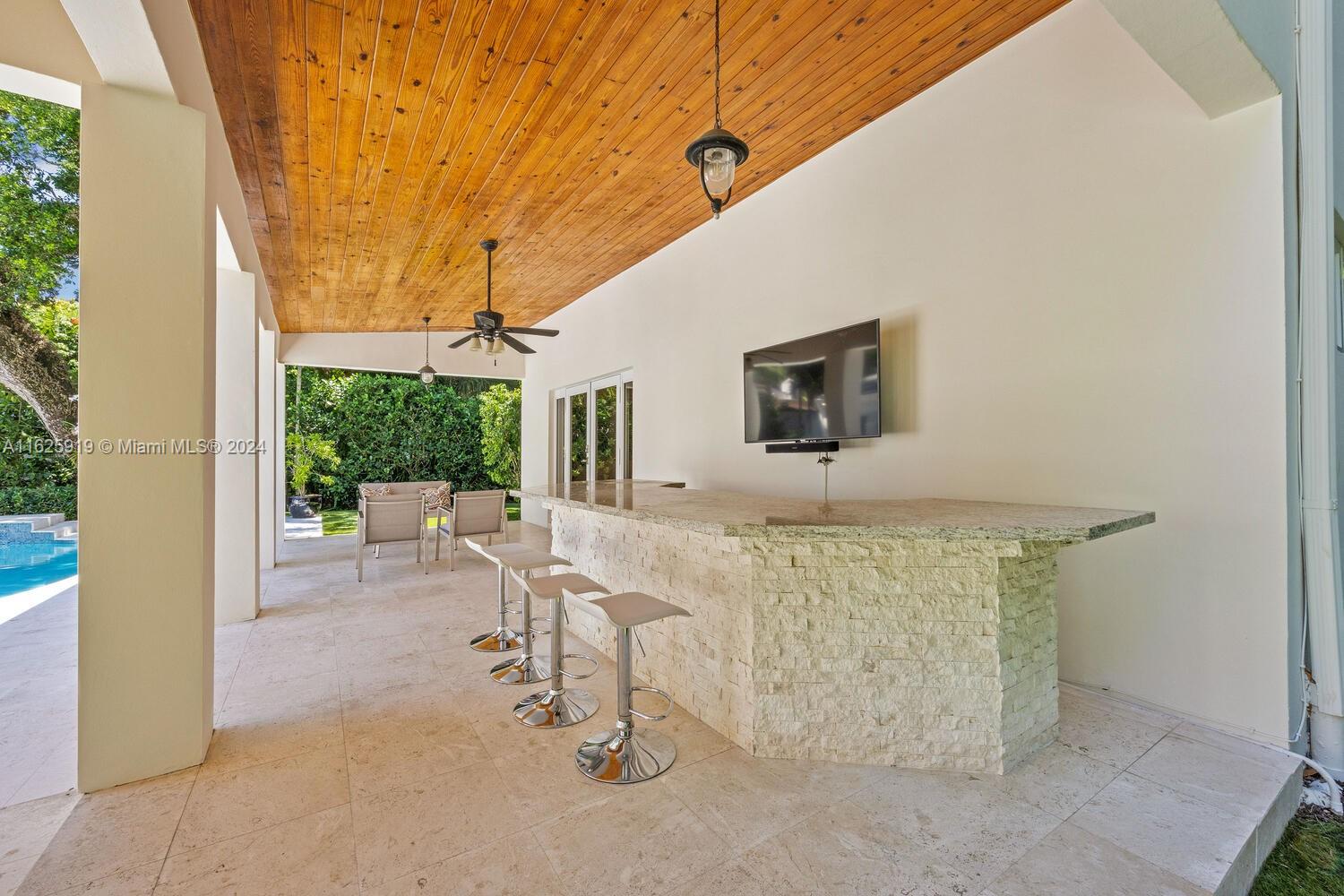 COCONUT GROVE TERR - Residential