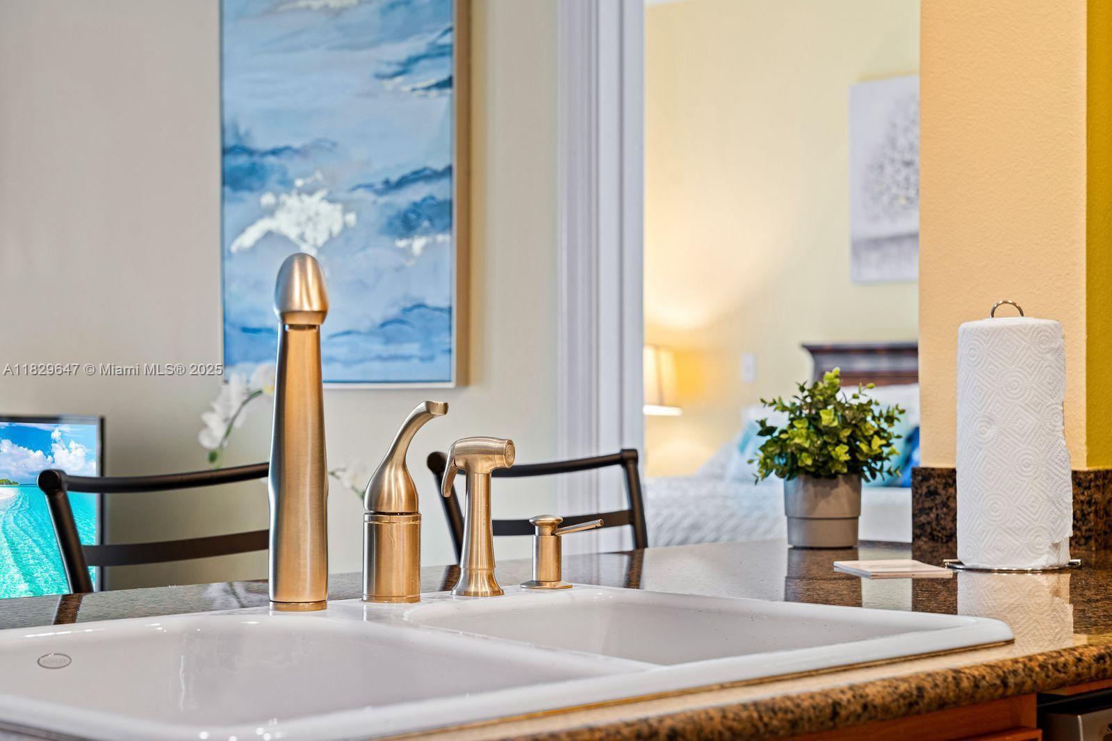 HERITAGE CROSSING - Residential