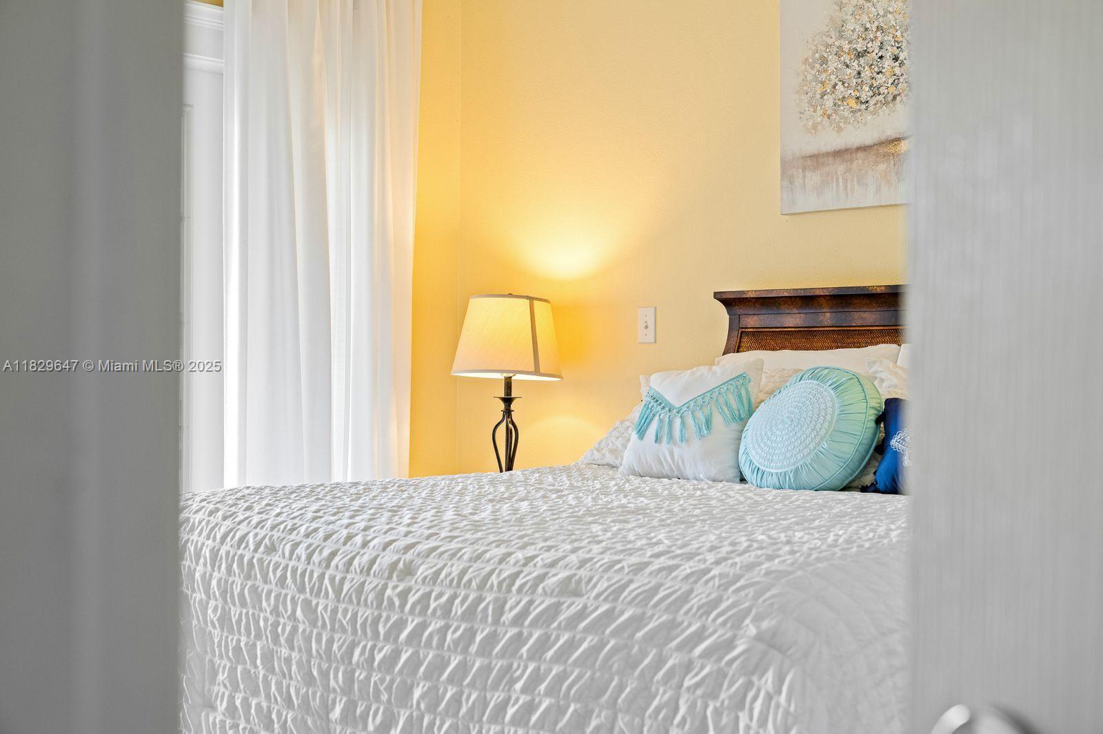 HERITAGE CROSSING - Residential