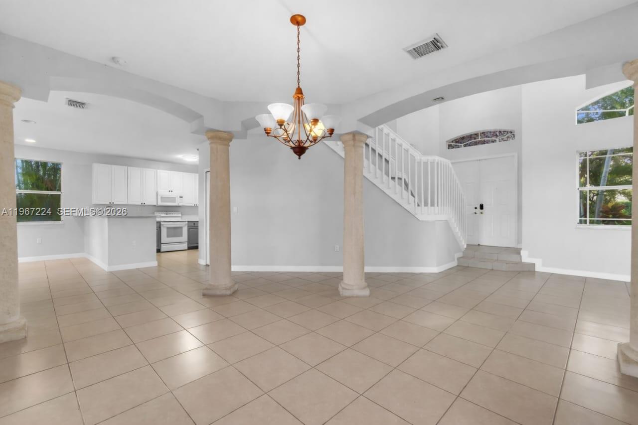 CRESTVIEW LAKES - Residential