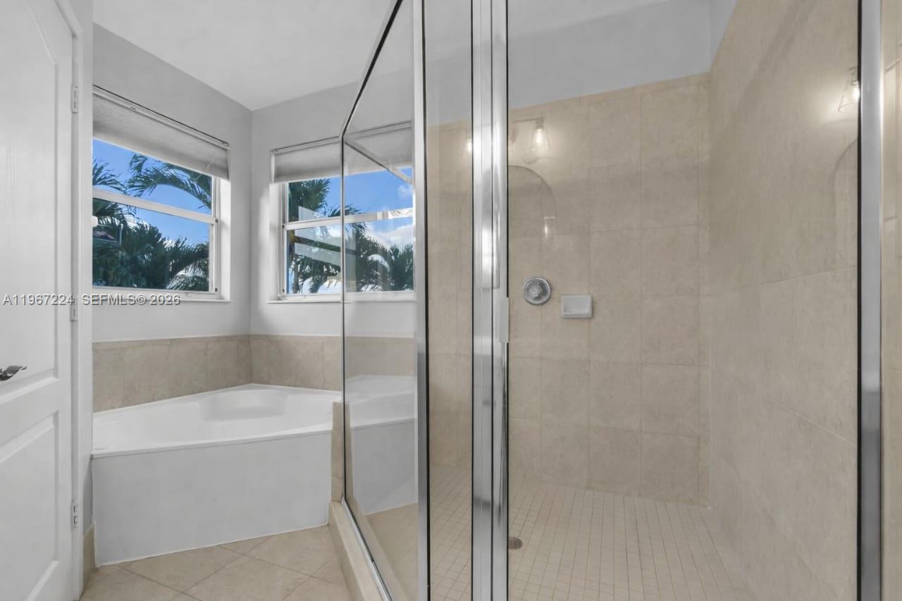 CRESTVIEW LAKES - Residential