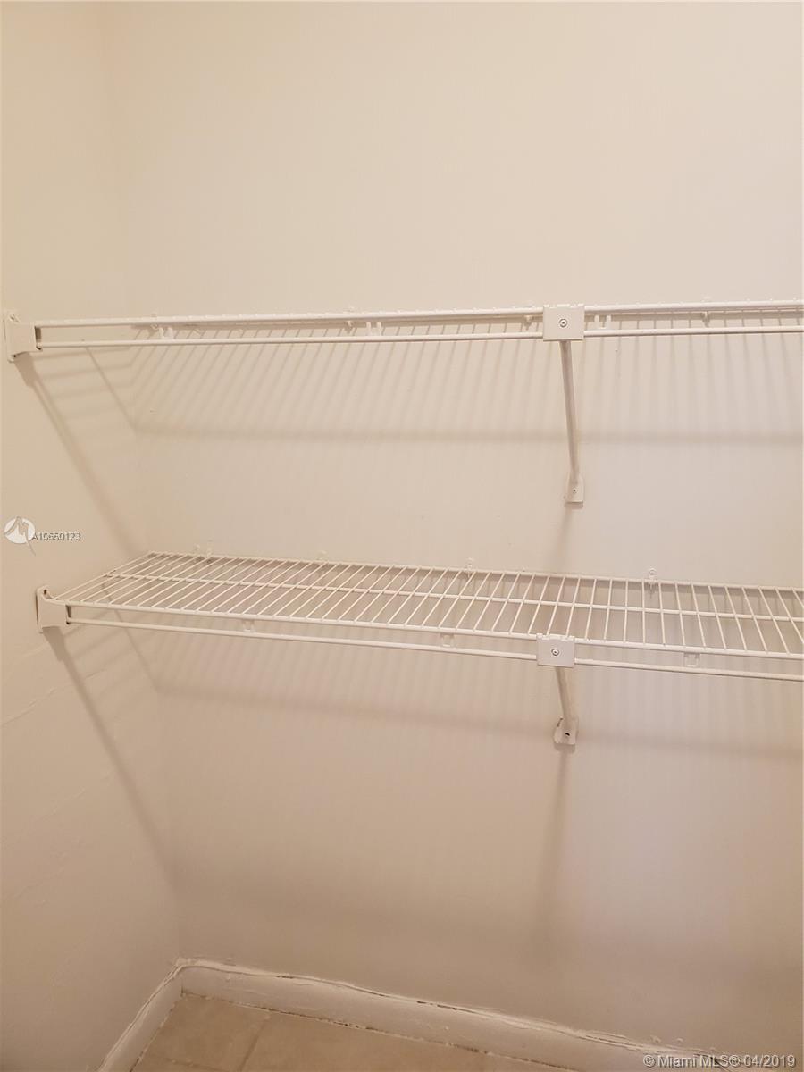 ROYAL POINCIANA CONDO - Residential Lease