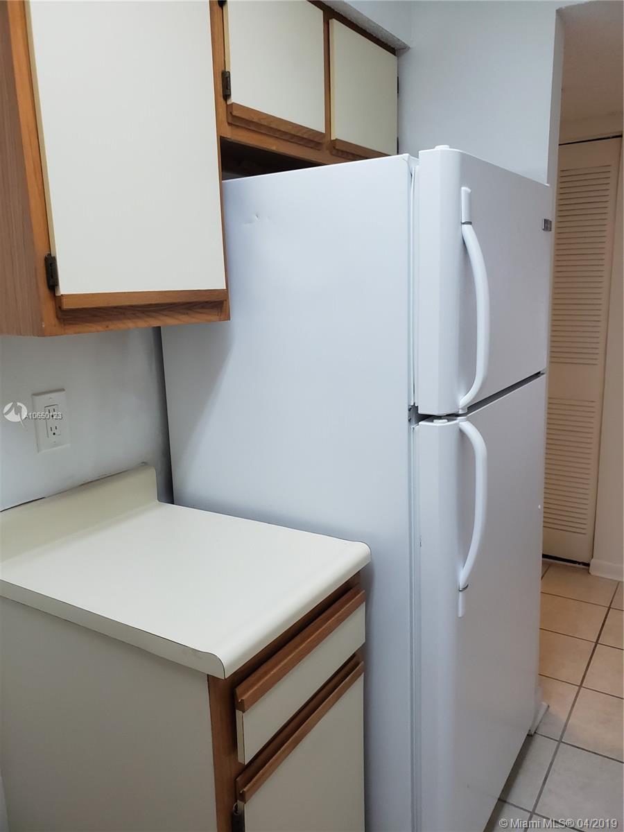 ROYAL POINCIANA CONDO - Residential Lease