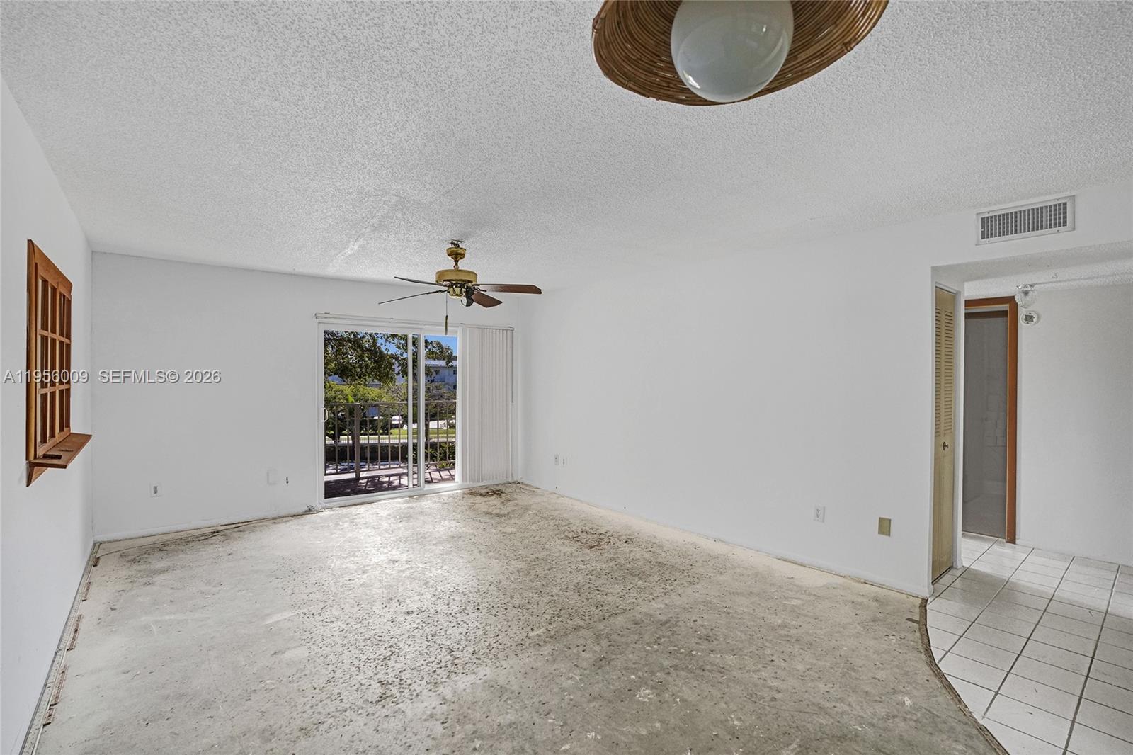 KINGS CREEK SO CONDO - Residential